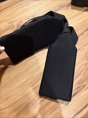 Nomatic removable backpack waist straps